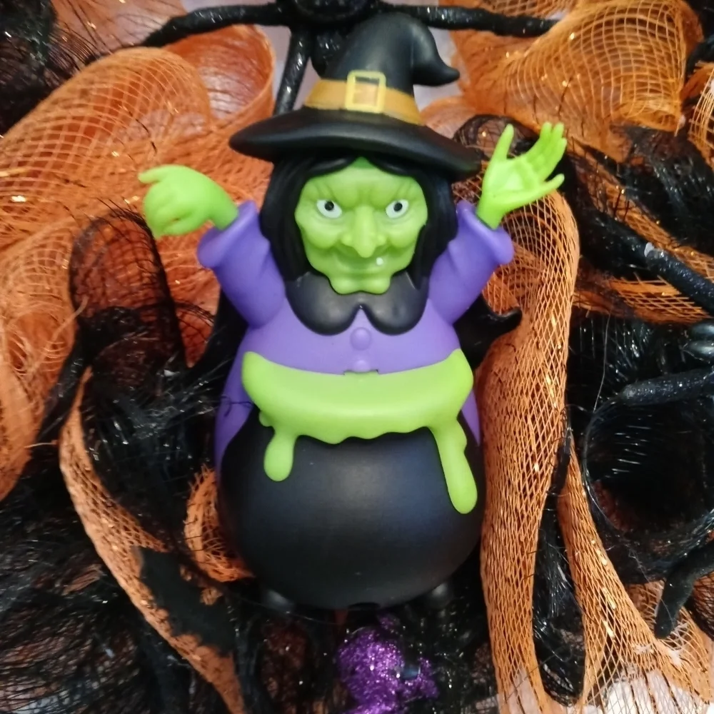 Halloween 14 inch mesh wreath